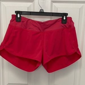 Women’s LuLulemon shorts